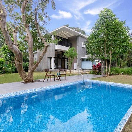 Villa Foresta By Stayvista With Modern Decor, Swimming Pool & Expansive Lawn For A Perfect Escape Lonavala Eksteriør bilde