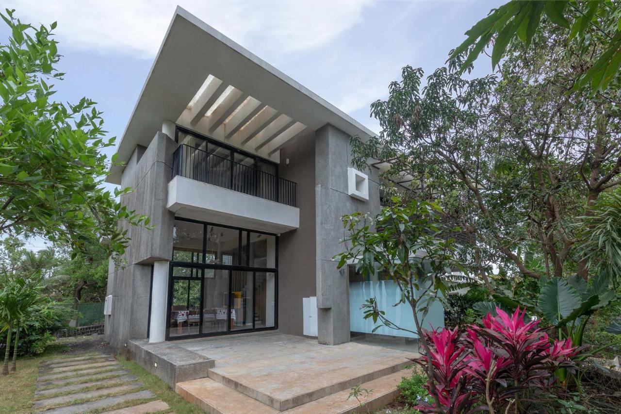 Villa Foresta By Stayvista With Modern Decor, Swimming Pool & Expansive Lawn For A Perfect Escape Lonavala Eksteriør bilde