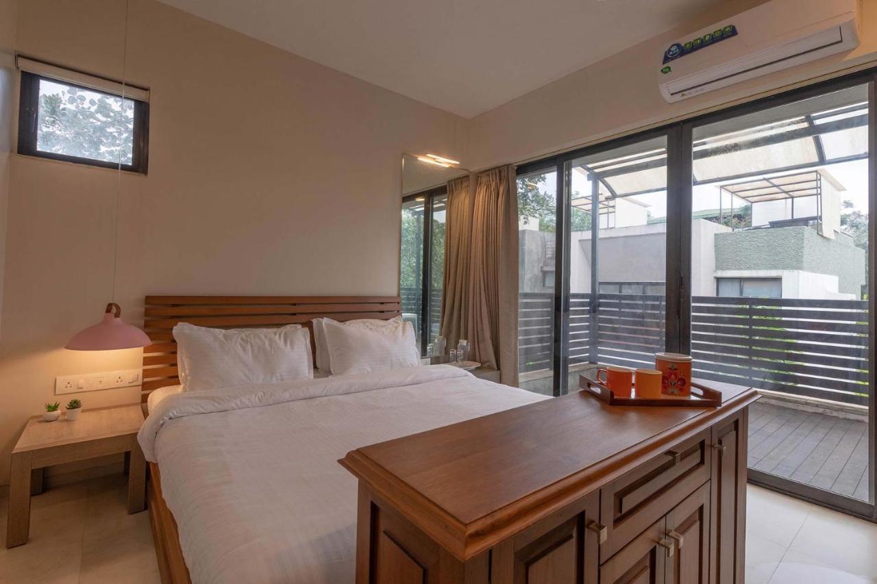 Villa Foresta By Stayvista With Modern Decor, Swimming Pool & Expansive Lawn For A Perfect Escape Lonavala Eksteriør bilde