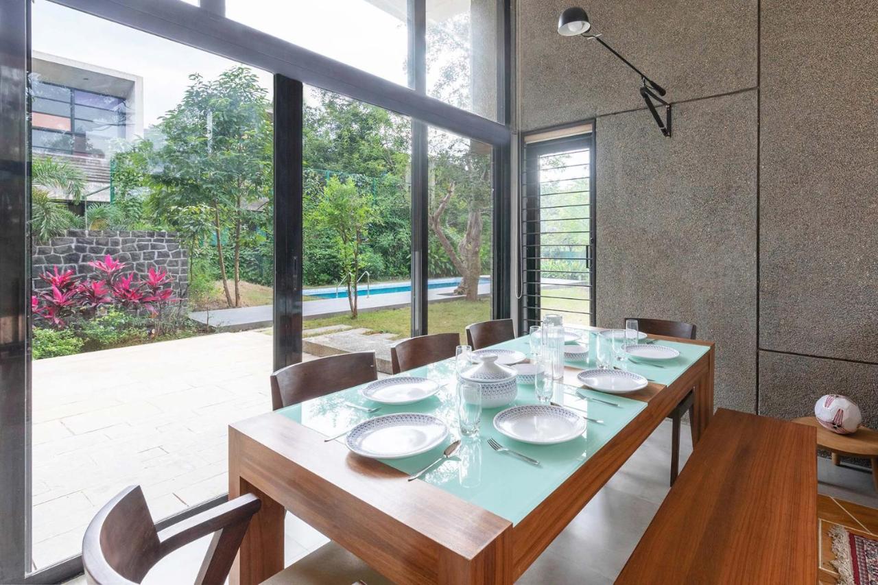 Villa Foresta By Stayvista With Modern Decor, Swimming Pool & Expansive Lawn For A Perfect Escape Lonavala Eksteriør bilde